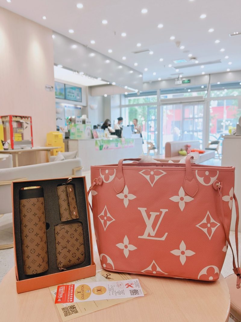 Louis Vuitton shopping bag