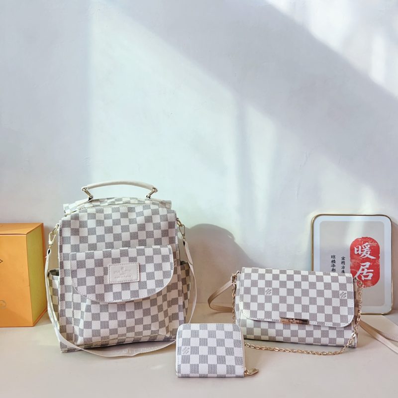 White checkered backpack + chain crossbody bag + wallet 3-piece set