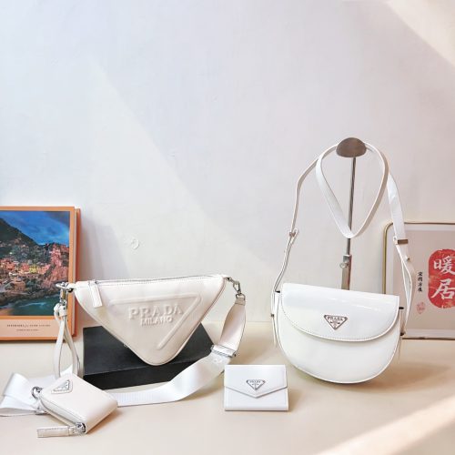 Triangle bag + armpit crossbody bag + card holder